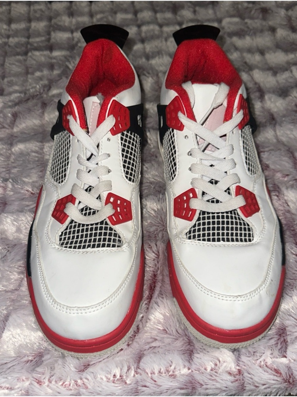 Nike Air Jordan Retro Four White and Fire Red Size 10 1/2
